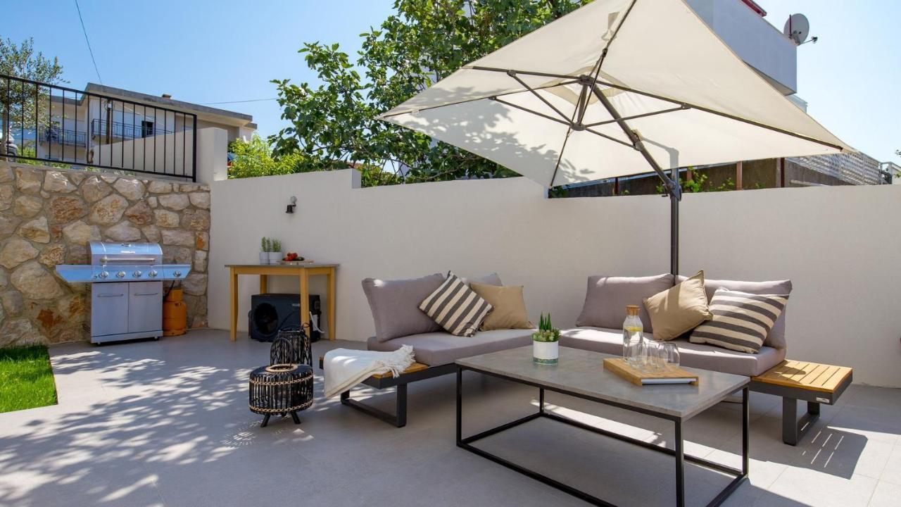 Apartments Villa Frankola With Swimming Pool Crikvenica Extérieur photo