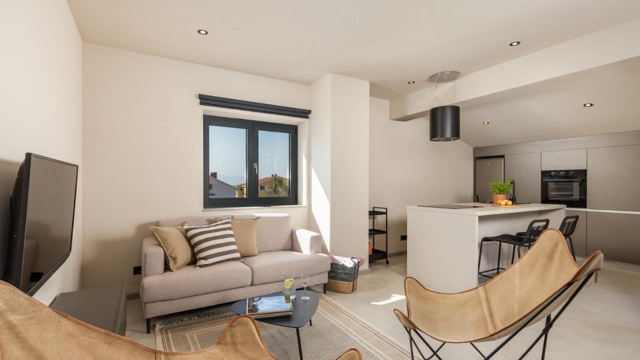 Apartments Villa Frankola With Swimming Pool Crikvenica Extérieur photo