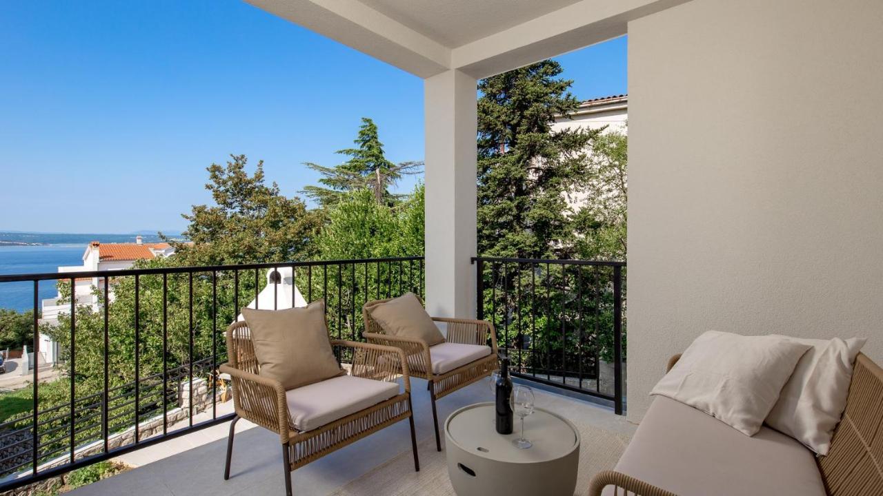 Apartments Villa Frankola With Swimming Pool Crikvenica Extérieur photo