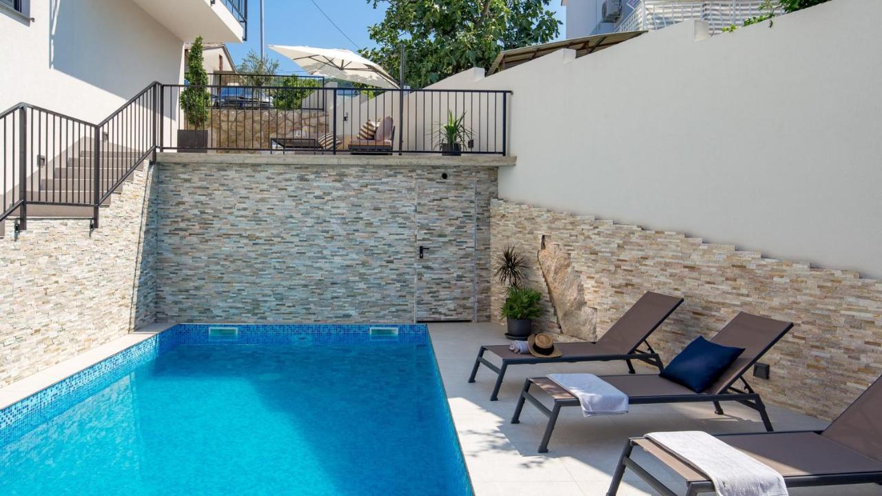 Apartments Villa Frankola With Swimming Pool Crikvenica Extérieur photo