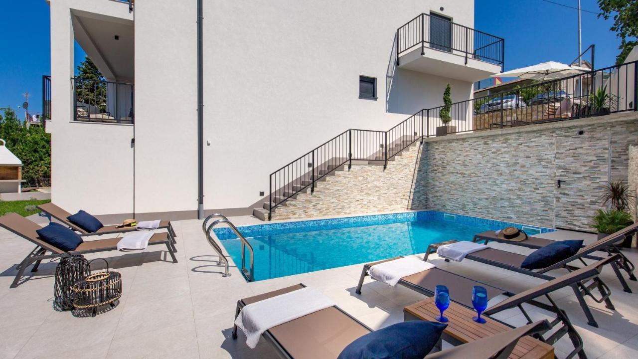 Apartments Villa Frankola With Swimming Pool Crikvenica Extérieur photo