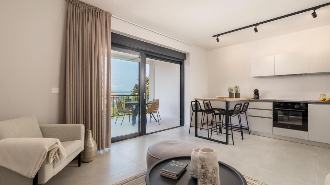 Apartments Villa Frankola With Swimming Pool Crikvenica Extérieur photo