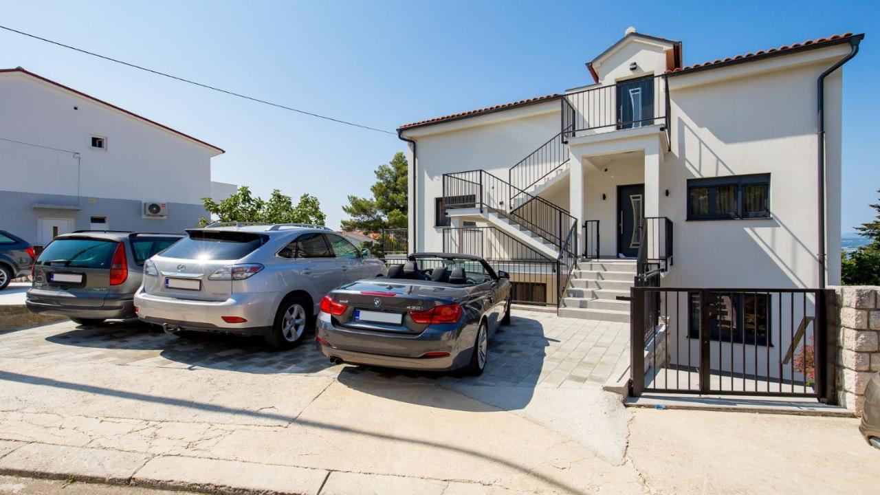 Apartments Villa Frankola With Swimming Pool Crikvenica Extérieur photo