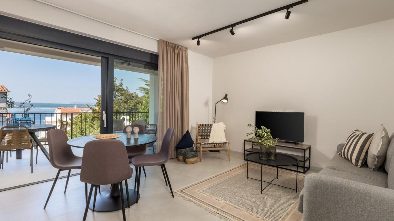 Apartments Villa Frankola With Swimming Pool Crikvenica Extérieur photo