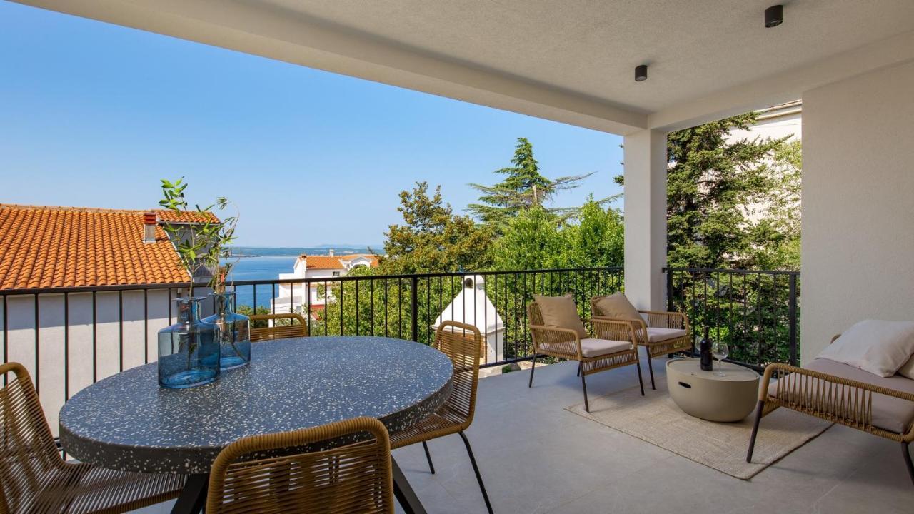 Apartments Villa Frankola With Swimming Pool Crikvenica Extérieur photo