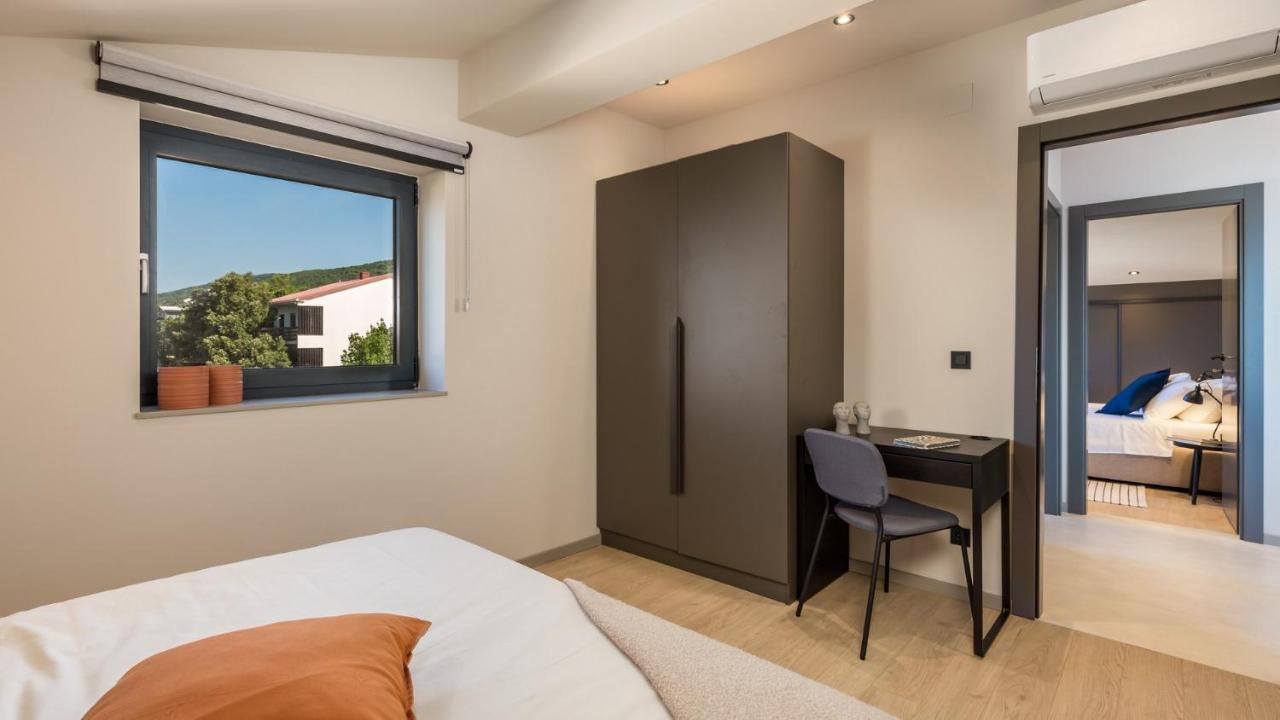 Apartments Villa Frankola With Swimming Pool Crikvenica Extérieur photo